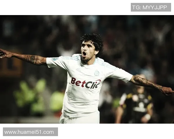 球星动态壁纸展示足球巨星卡卡魅力四射点燃绿茵激情 球星动态壁纸展示足球巨星卡卡魅力四射点燃绿茵激情