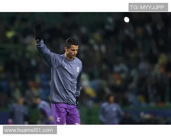 足球巨星成长轨迹全景呈现从青涩少年到世界顶级球员的奋斗历程